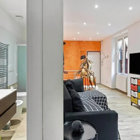 Interno3 - Settembrini * מילאנו